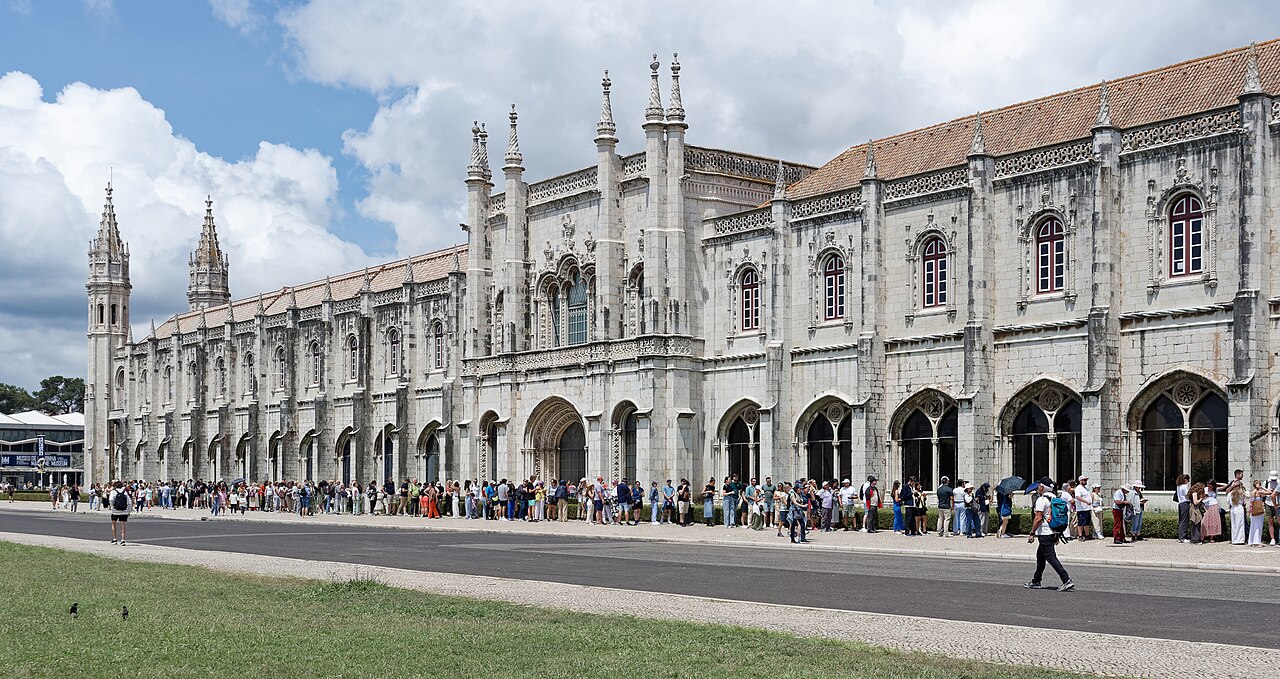 Fachada do Mosteiro dos Jerónimos em Belém.